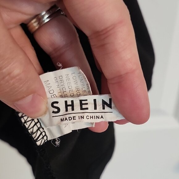 B2G1 SHEIN Black Statement Tee - Picture 4 of 4